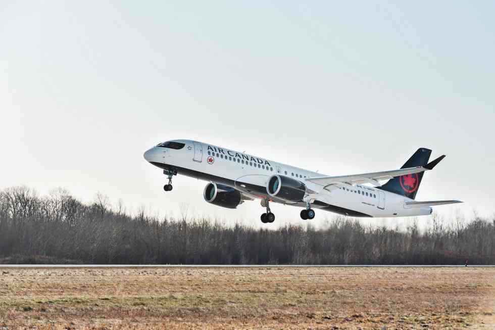 Air Canada takes supply of its first A220