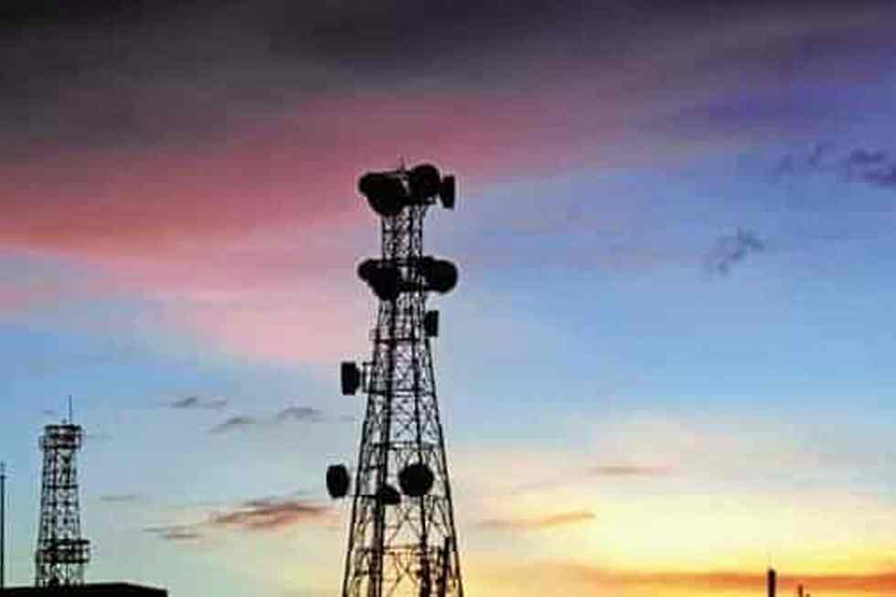 Govt notifies 100% FDI in telecom sector