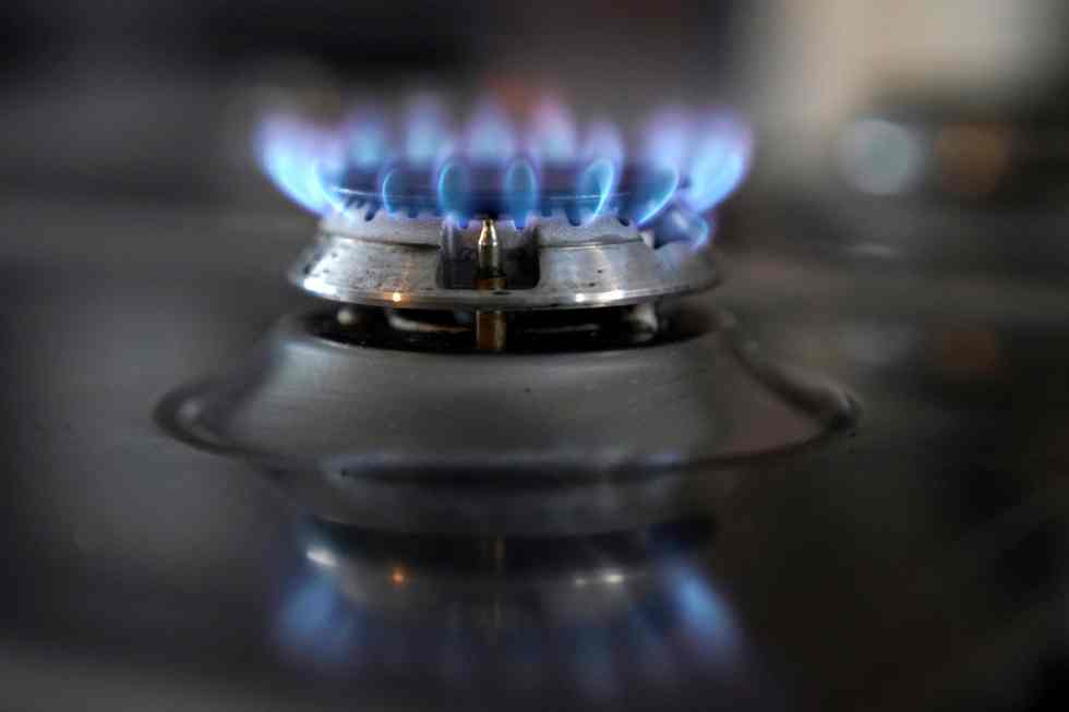 Petrol costs will fall ‘rapidly’ however gasoline for residence heating to remain excessive for years – report